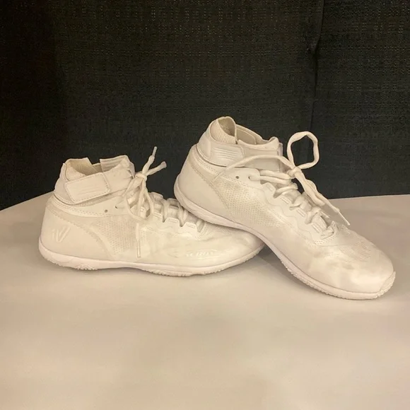 Varsity | Shoes | Varsity Aeros Elite Size 9 | Poshmark display picture 1